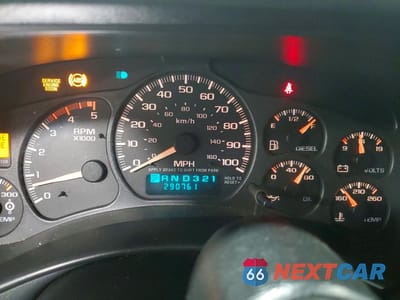 Zdjęcie 9 z 12 samochodu: 2001 CHEVROLET SILVERADO K2500 HEAVY DUTY VIN:1GCHK23151F190146 - miniatura
