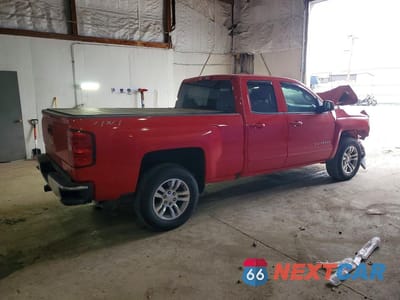 Trzecie zdjęcie samochodu z tyłu: 2019 CHEVROLET SILVERADO LD K1500 LT VIN:2GCVKPEC1K1218709 - miniatura