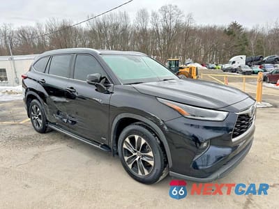 Czwarte zdjęcie samochodu z boku: 2021 TOYOTA HIGHLANDER HYBRID XLE VIN:5TDGBRCH7MS527583 - miniatura
