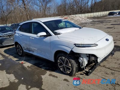 Czwarte zdjęcie samochodu z boku: 2023 HYUNDAI KONA EV SE VIN:KM8K23AG0PU190834 - miniatura