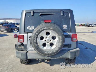 Zdjęcie 6 z 13 samochodu: 2016 JEEP WRANGLER UNLIMITED SPORT VIN:1C4BJWDG8GL310597 - miniatura