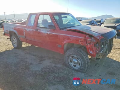 Czwarte zdjęcie samochodu z boku: 1994 DODGE DAKOTA VIN:1B7GG23Y9RS501977 - miniatura
