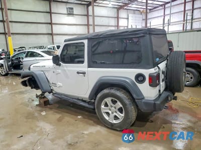 Drugie zdjęcie samochodu z przodu: 2020 JEEP WRANGLER SPORT VIN:1C4GJXAN0LW136080 - miniatura