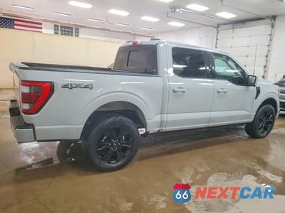 Trzecie zdjęcie samochodu z tyłu: 2023 FORD F150 SUPERCREW VIN:1FTFW1E84PFA35905 - miniatura