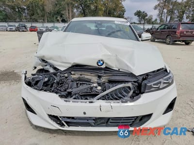 Piąte zdjęcie samochodu w środku: 2025 BMW 330I VIN:3MW69CW08S8E97863 - miniatura