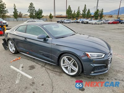 Czwarte zdjęcie samochodu z boku: 2018 AUDI A5 PREMIUM PLUS S-LINE VIN:WAUTNAF56JA010970 - miniatura