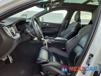 Zdjęcie 7 z 11 samochodu: 2020 VOLVO XC60 T8 R-DESIGN VIN:YV4BR0DM7L1536161 - miniatura