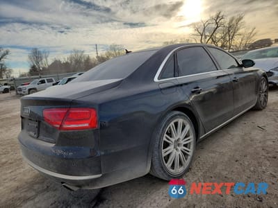 Trzecie zdjęcie samochodu z tyłu: 2011 AUDI A8 L QUATTRO VIN:WAURVAFD9BN027547 - miniatura