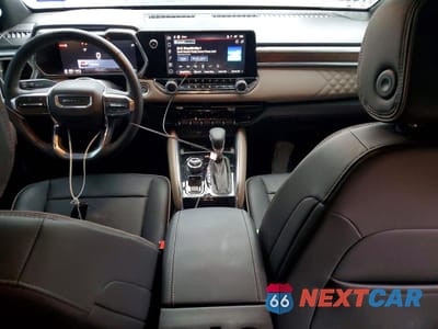 Zdjęcie 8 z 14 samochodu: 2026 GMC CANYON DENALI VIN:1GTP2FEK6T1114945 - miniatura