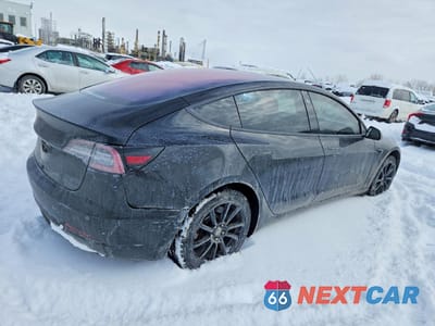 Trzecie zdjęcie samochodu z tyłu: 2018 TESLA MODEL 3 VIN:5YJ3E1EA2JF028486 - miniatura