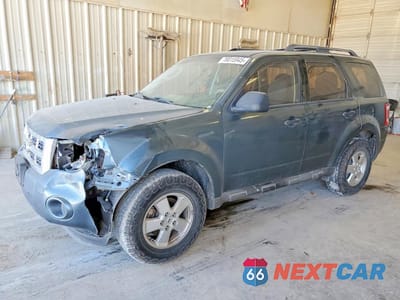 2011 FORD ESCAPE XLS 1FMCU0C76BKA55548 - główne zdjęcie licytacji z USA - miniatura