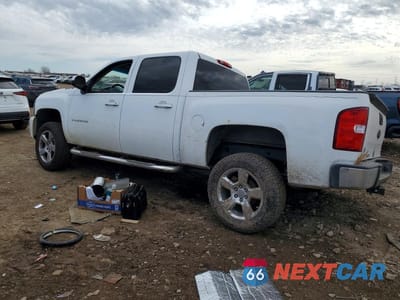 Drugie zdjęcie samochodu z przodu: 2010 CHEVROLET SILVERADO K1500 LTZ VIN:3GCRKTE38AG235586 - miniatura