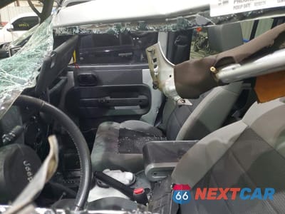 Zdjęcie 7 z 15 samochodu: 2010 JEEP WRANGLER UNLIMITED SPORT VIN:1J4BA3H13AL152479 - miniatura