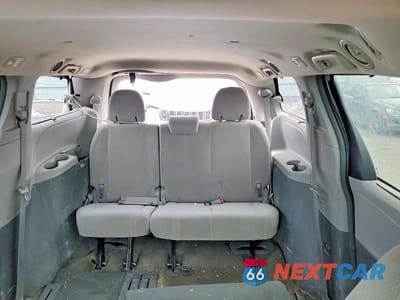 Zdjęcie 10 z 14 samochodu: 2017 TOYOTA SIENNA LE VIN:5TDKZ3DC9HS802947 - miniatura