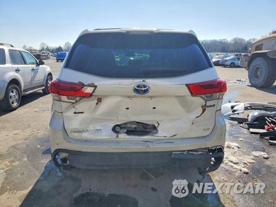 Zdjęcie 6 z 14 samochodu: 2017 TOYOTA HIGHLANDER VIN:5TDBGRFH7HS028652 - miniatura
