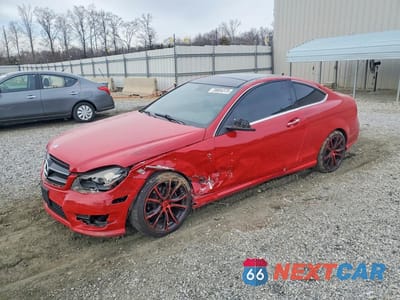 2015 MERCEDES-BENZ C 250 WDDGJ4HB2FG432507 - główne zdjęcie licytacji z USA - miniatura