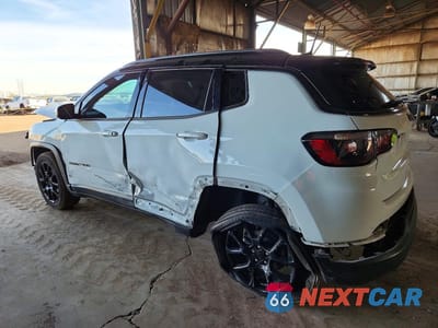 Drugie zdjęcie samochodu z przodu: 2022 JEEP COMPASS LATITUDE VIN:3C4NJCBB3NT234615 - miniatura