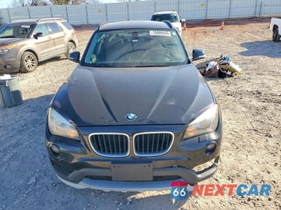 Piąte zdjęcie samochodu w środku: 2015 BMW X1 XDRIVE28I VIN:WBAVL1C53FVY34170 - miniatura