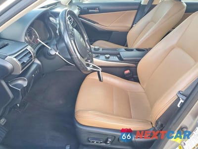 Zdjęcie 7 z 11 samochodu: 2016 LEXUS IS 300 BASE VIN:JTHCM1D21G5007246 - miniatura