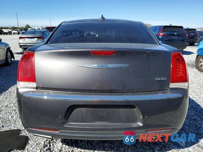 Zdjęcie 6 z 11 samochodu: 2018 CHRYSLER 300 LIMITED VIN:2C3CCAEG9JH261855 - miniatura