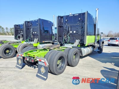 Czwarte zdjęcie samochodu z boku: 2023 INTERNATIONAL HX520 SEMI TRUCK VIN:3HSPAAPR3PN410838 - miniatura