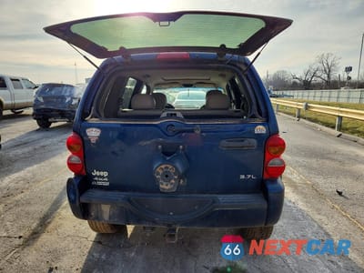Zdjęcie 6 z 13 samochodu: 2003 JEEP LIBERTY LIMITED VIN:1J4GL58K83W692349 - miniatura