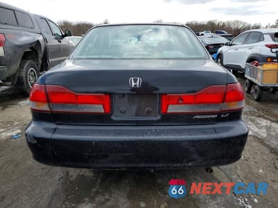 Zdjęcie 6 z 12 samochodu: 2002 HONDA ACCORD LX VIN:1HGCG56492A028958 - miniatura