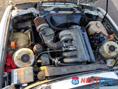 Zdjęcie 11 z 12 samochodu: 1991 BMW 318 IS VIN:WBAAF9310MEE70520 - miniatura