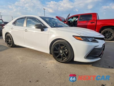 Czwarte zdjęcie samochodu z boku: 2023 TOYOTA CAMRY LE VIN:4T1C11AK4PU720139 - miniatura