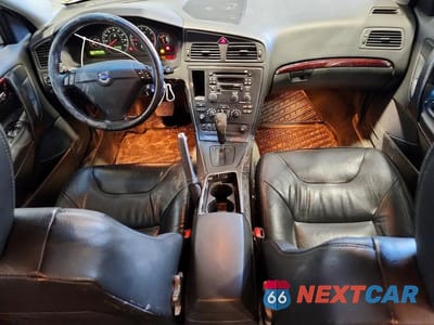Zdjęcie 8 z 12 samochodu: 2004 VOLVO S60 2.5T VIN:YV1RH59H642365387 - miniatura