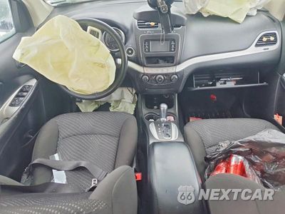 Zdjęcie 8 z 14 samochodu: 2019 DODGE JOURNEY SE VIN:3C4PDCBB0KT873675 - miniatura