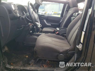 Zdjęcie 7 z 14 samochodu: 2018 JEEP WRANGLER UNLIMITED SAHARA VIN:1C4BJWEG9JL851440 - miniatura