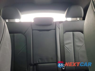 Zdjęcie 10 z 13 samochodu: 2019 AUDI Q3 PREMIUM PLUS S-LINE VIN:WA1EECF31K1082144 - miniatura