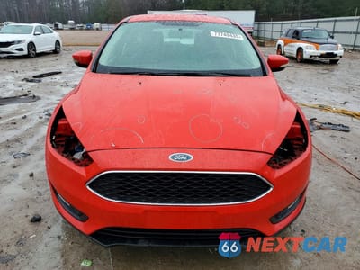 Piąte zdjęcie samochodu w środku: 2015 FORD FOCUS SE VIN:1FADP3K21FL302679 - miniatura