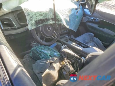 Zdjęcie 8 z 13 samochodu: 2020 VOLVO XC90 T8 R-DESIGN VIN:YV4BR0CM5L1538976 - miniatura