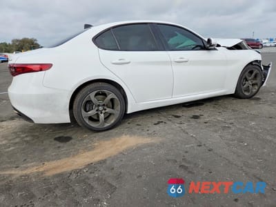 Trzecie zdjęcie samochodu z tyłu: 2018 ALFA ROMEO GIULIA Q4 VIN:ZARFAEDN7J7573518 - miniatura