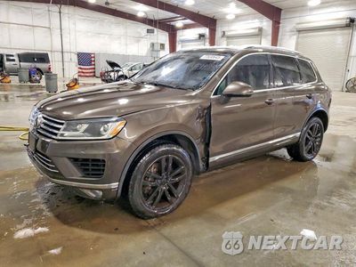 2015 VOLKSWAGEN TOUAREG V6 WVGEF9BP8FD006824 - główne zdjęcie licytacji z USA - miniatura