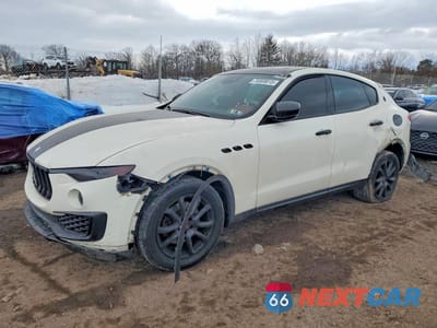 2017 MASERATI LEVANTE ZN661XUA3HX257870 - główne zdjęcie licytacji z USA - miniatura