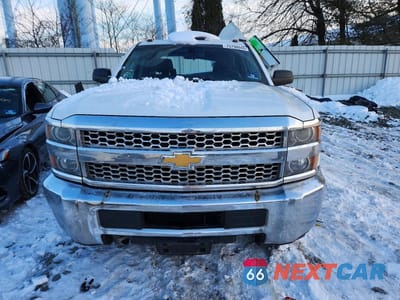 Piąte zdjęcie samochodu w środku: 2019 CHEVROLET SILVERADO K2500 HEAVY DUTY VIN:1GC1KREG1KF167105 - miniatura