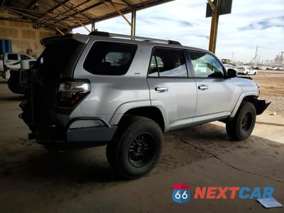 Trzecie zdjęcie samochodu z tyłu: 2021 TOYOTA 4RUNNER SR5 PREMIUM VIN:JTENU5JR8M5872547 - miniatura