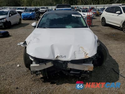 Piąte zdjęcie samochodu w środku: 2023 KIA K5 EX VIN:5XXG34J23PG188163 - miniatura