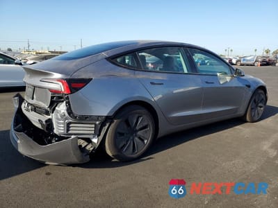 Trzecie zdjęcie samochodu z tyłu: 2025 TESLA MODEL 3 VIN:5YJ3E1EA3SF014100 - miniatura