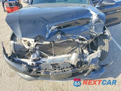 Zdjęcie 11 z 11 samochodu: 2018 MERCEDES-BENZ C 300 VIN:55SWF4JB6JU276488 - miniatura