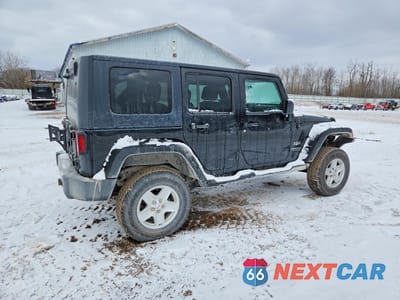 Trzecie zdjęcie samochodu z tyłu: 2008 JEEP WRANGLER UNLIMITED SAHARA VIN:1J4GA59148L637126 - miniatura