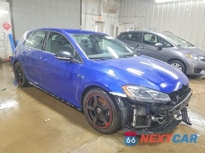 Czwarte zdjęcie samochodu z boku: 2018 VOLKSWAGEN GOLF R VIN:WVWWF7AU0JW196734 - miniatura