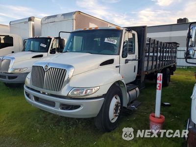 2013 INTERNATIONAL 4300 FLATBED TRUCK 1HTMMAAL1DH183729 - główne zdjęcie licytacji z USA - miniatura