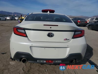 Zdjęcie 6 z 12 samochodu: 2023 TOYOTA GR 86 VIN:JF1ZNBC15P8762752 - miniatura