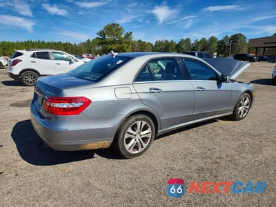Trzecie zdjęcie samochodu z tyłu: 2011 MERCEDES-BENZ E 350 BLUETEC VIN:WDDHF2EB1BA334662 - miniatura