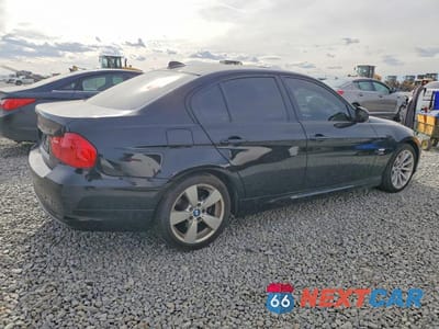 Trzecie zdjęcie samochodu z tyłu: 2011 BMW 328 XI VIN:WBAPK7G58BNN86890 - miniatura