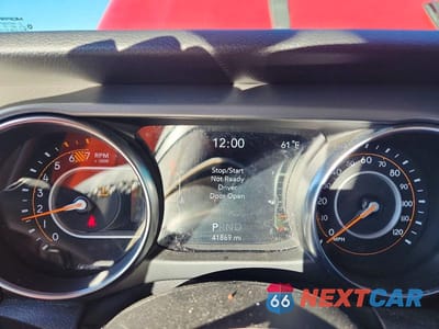 Zdjęcie 9 z 13 samochodu: 2021 JEEP WRANGLER SPORT VIN:1C4GJXAN6MW656544 - miniatura